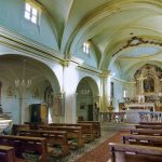 L'interno della parrocchiale di Santa Lucia